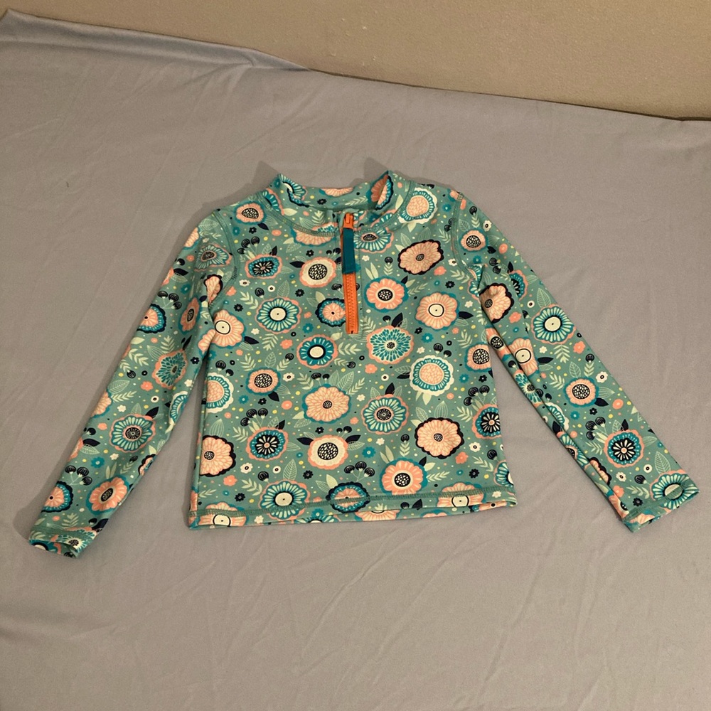 Like new ruffle butts rash guard